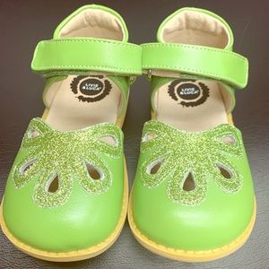 Livie and Luca size 10